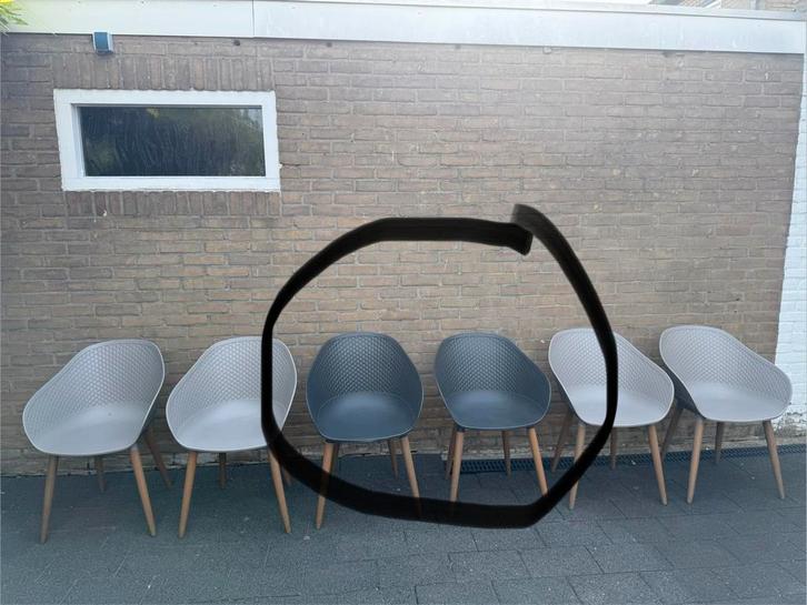 Tuinstoelen 2 stuks donkergrijs, Tuin en Terras, Tuinstoelen, Gebruikt, Kunststof, Stapelbaar, Ophalen