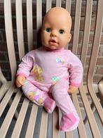 Chou chou pop met pyjama en mutsje maakt geluid, Kinderen en Baby's, Speelgoed | Poppen, Ophalen, Zo goed als nieuw, Babypop
