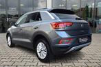 Volkswagen T-Roc 1.0 TSI Life | DAB | Carplay | Winterpakket, Auto's, Volkswagen, Voorwielaandrijving, Stof, Gebruikt, Zwart
