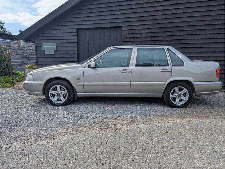 Volvo S70 2.5 Comfort-Line youngtimer nieuwe distributieriem, Auto's, Volvo, Bedrijf, Te koop, S70, ABS, Airconditioning, Alarm