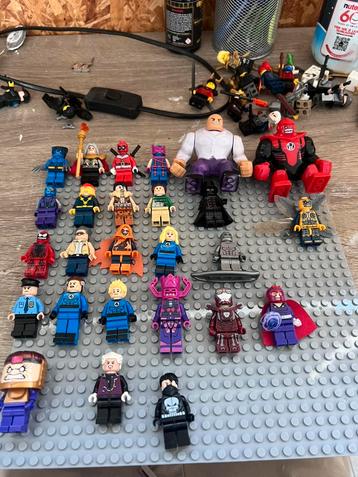 Lego marvel poppetjes  beschikbaar voor biedingen
