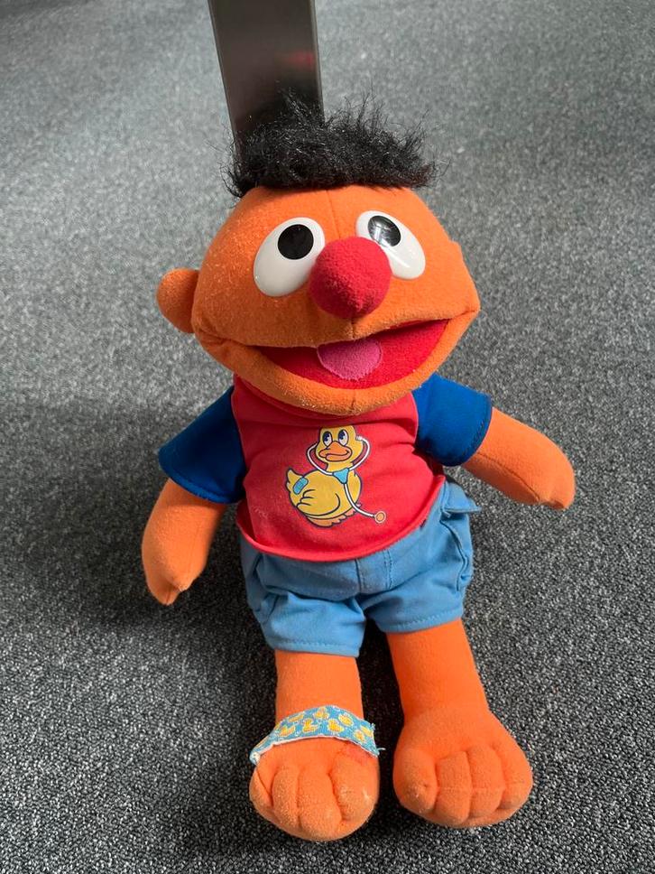 Ernie Knuffel - Sesamstraat, Kinderen en Baby's, Speelgoed | Knuffels en Pluche, Gebruikt, Overige typen, Ophalen