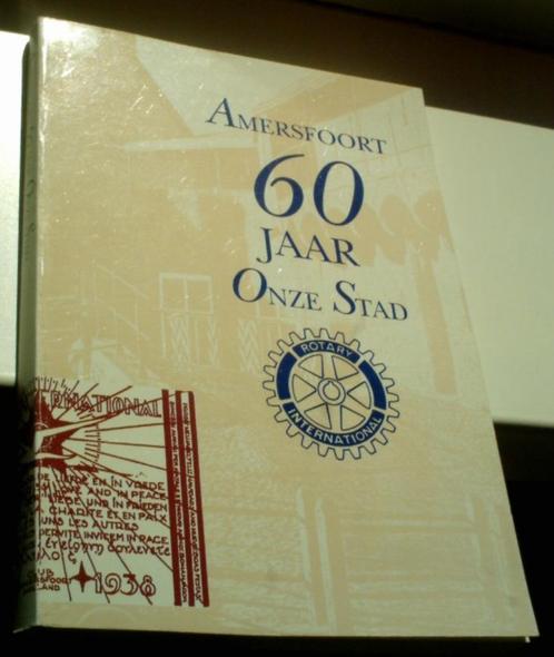 Amersfoort 60 jaar onze stad 1932-1992(Keimpe Koopmans). , Boeken, Geschiedenis | Stad en Regio, Zo goed als nieuw, 20e eeuw of later