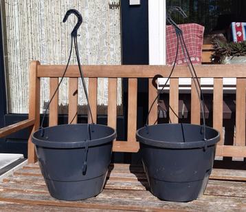 Hanging basket, filter, waterreservoir, doorsnede 27 cm beschikbaar voor biedingen