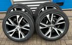 Nette 18 inch Volvo velgen 235-45-18 zomerbanden S60 en V60, Auto-onderdelen, Ophalen, 18 inch, Gebruikt, Banden en Velgen