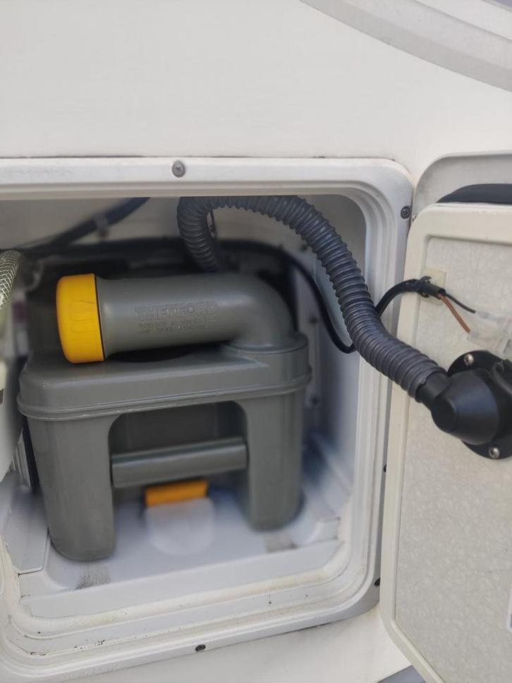 Camper Half Integraal - Perfect voor Avontuur!, Caravans en Kamperen, Campers, Particulier, tot en met 4, Half-integraal, McLouis