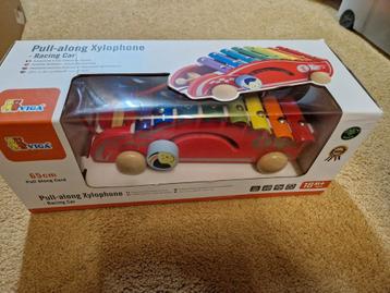 Xylofoon auto beschikbaar voor biedingen