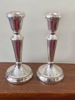 2 eerste gehalte Engelse kandelaars, Antiek en Kunst, Verzenden, Zilver