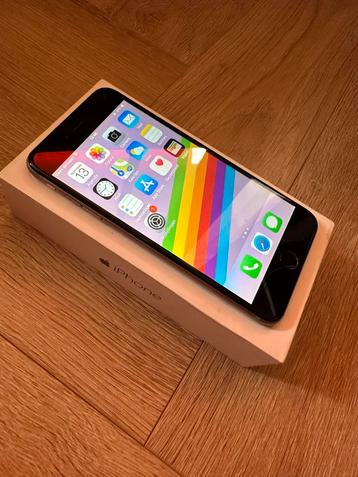 iPhone 6 Plus - 64GB - Grijs - Nieuwe batterij beschikbaar voor biedingen
