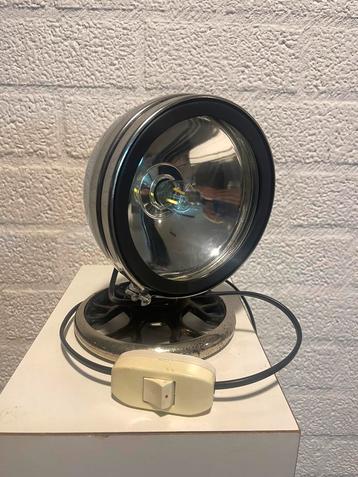 Vintage motorkoplamp spot beschikbaar voor biedingen