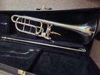 King Basstrombone 7B zilverlak, Muziek en Instrumenten, Blaasinstrumenten | Trombones, Ophalen, Gebruikt, Bas, Met koffer