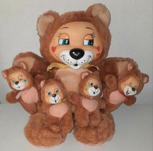 Vintage Mama Bear knuffel + 4 baby's Super Toys (Simba), Verzamelen, Beren en Cherished Teddies, Zo goed als nieuw, Stoffen beer