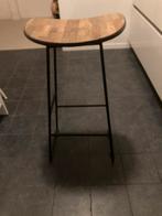 Twee prachtige houten barkrukken, Huis en Inrichting, Barkrukken, Ophalen, Met voetsteun, 60 tot 90 cm, Zo goed als nieuw