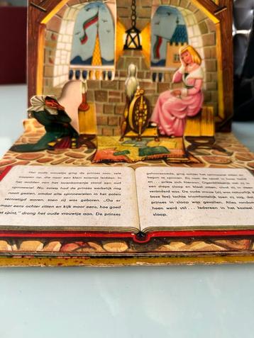 Vintage Pop-Up Sprookjesboek Doornroosje beschikbaar voor biedingen