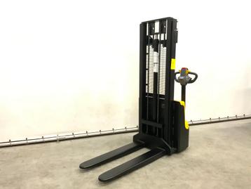 Elektrische stapelaar nieuw uit vooraad leverbaar beschikbaar voor biedingen