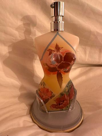 Jean Paul Gaultier Vintage Parfumfles beschikbaar voor biedingen