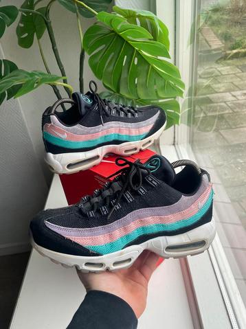 Nike Air Max 95 Have A Nike Day  beschikbaar voor biedingen