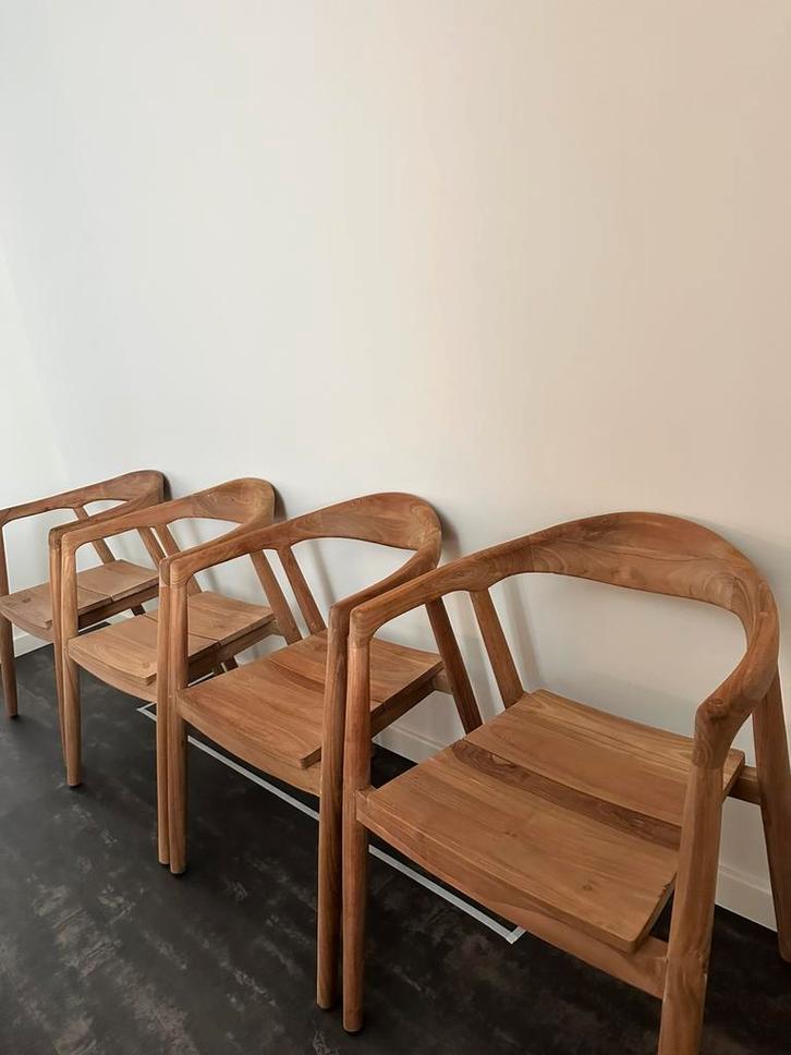 Solid wood chairs, Antiek en Kunst, Antiek | Meubels | Stoelen en Banken, Ophalen