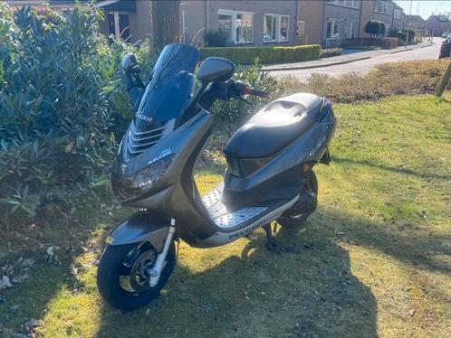 Peugeot elystar 70 cc, Fietsen en Brommers, Scooters | Peugeot, Zo goed als nieuw, Overige modellen, Ophalen