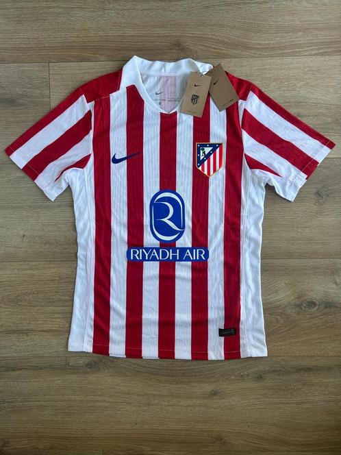 Atletico Madrid 25/26 shirt ( 2e halve prijs ) spelers shirt, Sport en Fitness, Voetbal, Zo goed als nieuw, Shirt, Ophalen of Verzenden