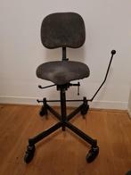 Trippelstoel Mercado zadelzitting, Diversen, Verpleegmiddelen, Ophalen, Zo goed als nieuw