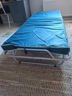 Inklapbaar logeerbed, Huis en Inrichting, Slaapkamer | Slaapbanken, Ophalen, Eenpersoons, 190 cm of minder, Zo goed als nieuw