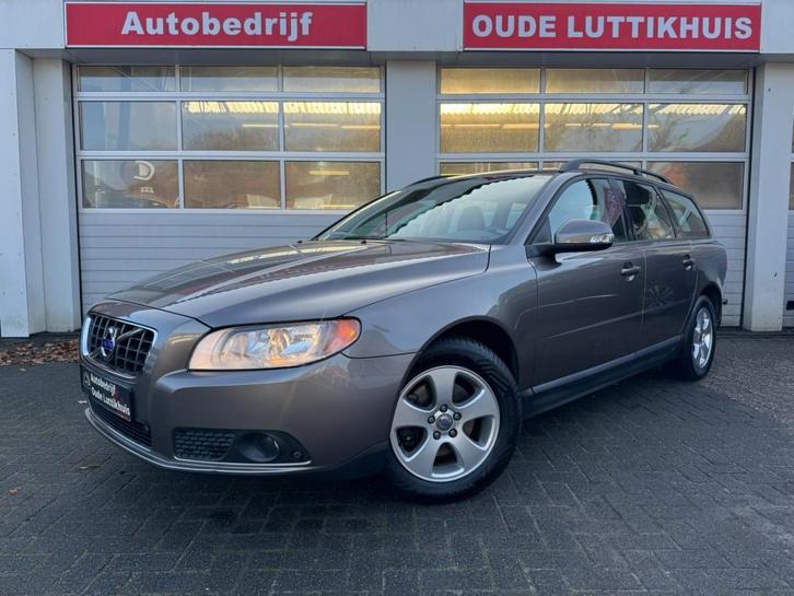 Volvo V70 2.0 D3 Cruise Navi PDC Trekhaak Dealeronderhouden, Auto's, Volvo, Bedrijf, V70, ABS, Airbags, Airconditioning, Bluetooth