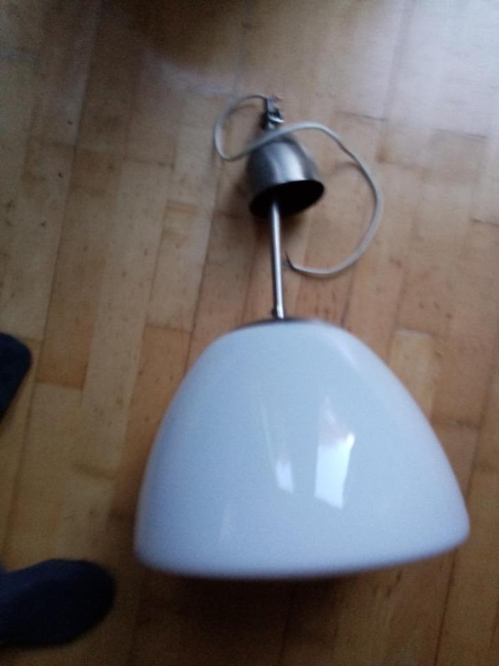 Gispen / Giso stijl schoollamp hanglamp Opaalglas 52cm hoog, Huis en Inrichting, Lampen | Hanglampen, Zo goed als nieuw, 50 tot 75 cm