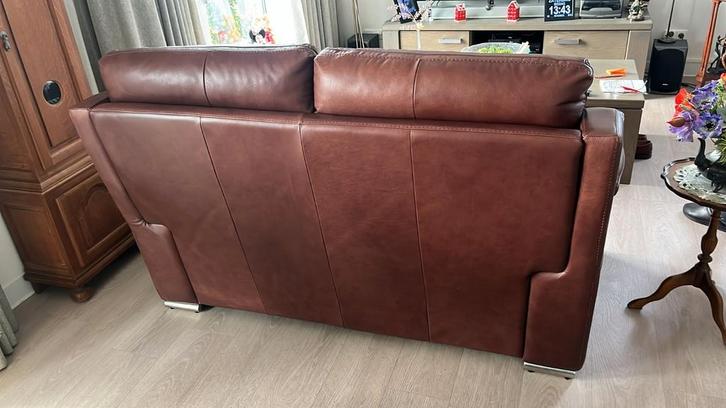 Klassiek leren bankje - 2 zitplaatsen, Huis en Inrichting, Banken | Bankstellen, Gebruikt, Rechte bank, Tweepersoons, 150 tot 200 cm