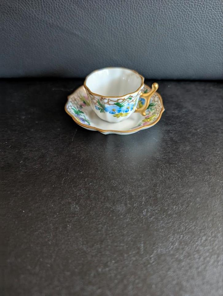 Porcelaine Limoges Castel kop en schotel, Antiek en Kunst, Antiek | Servies compleet, Ophalen of Verzenden
