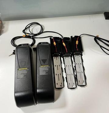 Ouxi V8 / H9 accu + houder nieuw op voorraad beschikbaar voor biedingen