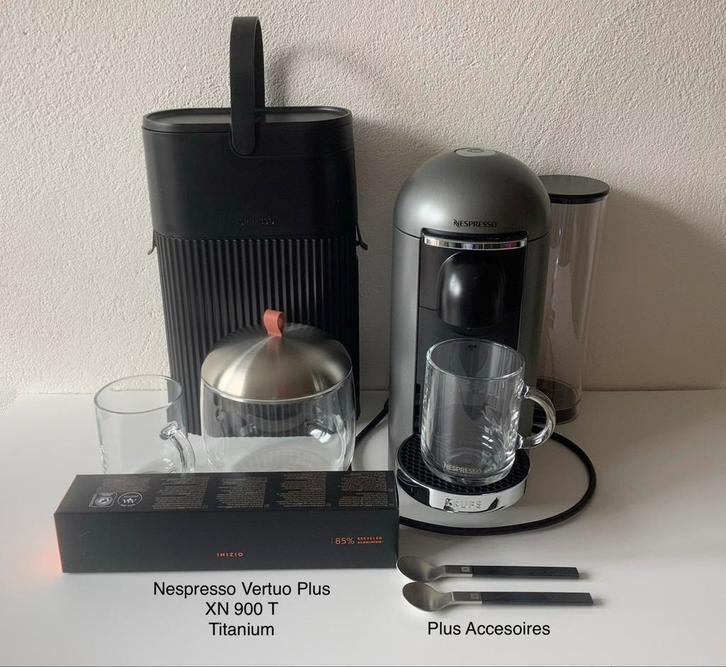 Nespresso Vertuo Plus Koffieapparaat + inclusief Accesoires, Witgoed en Apparatuur, Koffiezetapparaten, Zo goed als nieuw, Koffiemachine