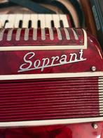 Soprani accordeon, Muziek en Instrumenten, Accordeons, Overige merken, Gebruikt, Met riemen, Toetsaccordeon