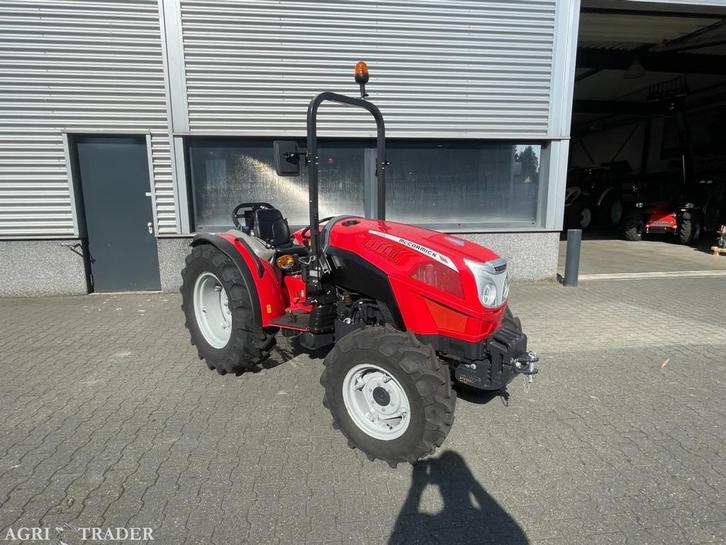 Mc Cormick X2.055 smalspoor tractor (demo model), Zakelijke goederen, Agrarisch | Tractoren, tot 2500, McCormick, tot 80 Pk, Nieuw