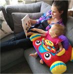 Nieuwe Playgro Comfy Car Pluchen zitkussen Baby Speelkussen, Kinderen en Baby's, Ophalen of Verzenden, Nieuw, Overige typen, Met geluid