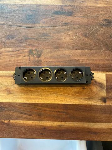 Wieland Stekkerblok - 4-voudig beschikbaar voor biedingen