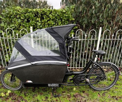 Urban Arrow family performance line 3000km, Fietsen en Brommers, Fietsen | Bakfietsen, Zo goed als nieuw, Overige merken, 4 kinderen of meer