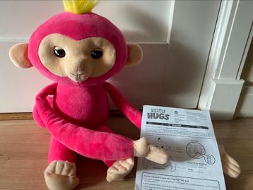 Fingerlings hugs grote interactieve knuffel aap, klittenband beschikbaar voor biedingen