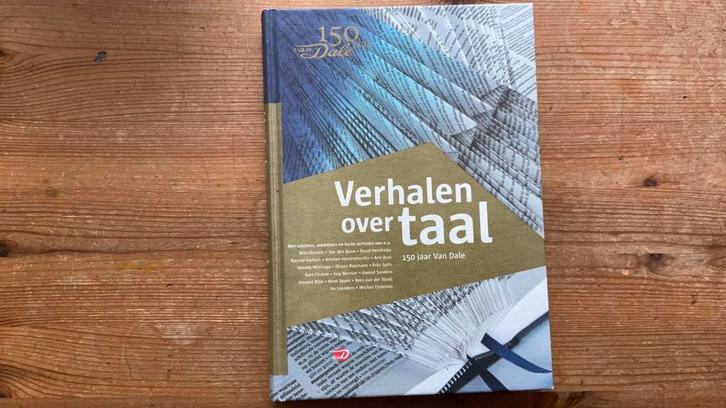 Wim Daniëls - Verhalen over taal, Boeken, Wetenschap, Zo goed als nieuw, Ophalen of Verzenden