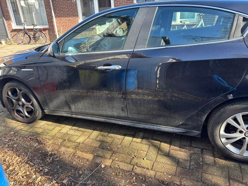 Alfa Giulietta Side Skirts Nero Etna Origineel, Gebruikt, Links, Ophalen of Verzenden, Spatbord