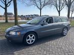 Volvo V70 2.4 D5 Edition II (bj 2006, automaat), Auto's, Volvo, Diesel, Euro 4, Zilver of Grijs, 185 pk