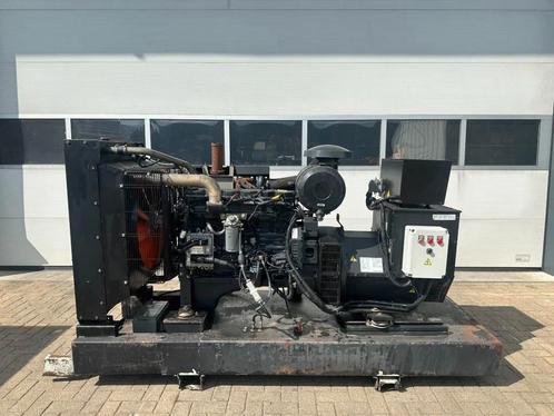 Himoinsa Iveco NEF 60 TE2 Stamford 200 kVA generatorset, Zakelijke goederen, Machines en Bouw | Aggregaten, Ophalen of Verzenden