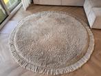 Westwing rond hoogpolig beige vloerkleed met franjes, Huis en Inrichting, Stoffering | Tapijten en Kleden, Ophalen, Beige, Rond