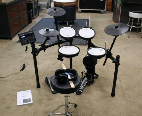 roland TD-07KV electrisch drumstel, Muziek en Instrumenten, Drumcomputers, Zo goed als nieuw, Roland, Ophalen