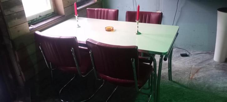 Retro Amerikaanse eethoek met 4 stoelen, Huis en Inrichting, Complete eetkamers, Gebruikt, 4 tot 6 stoelen, Ophalen of Verzenden