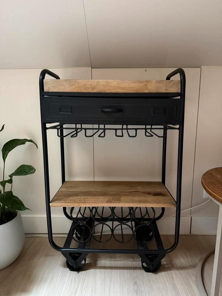 Wijnrek op wieltjes, Huis en Inrichting, Woonaccessoires | Wijnrekken, Zo goed als nieuw, 75 cm of meer, Hout, 5 tot 15 flessen