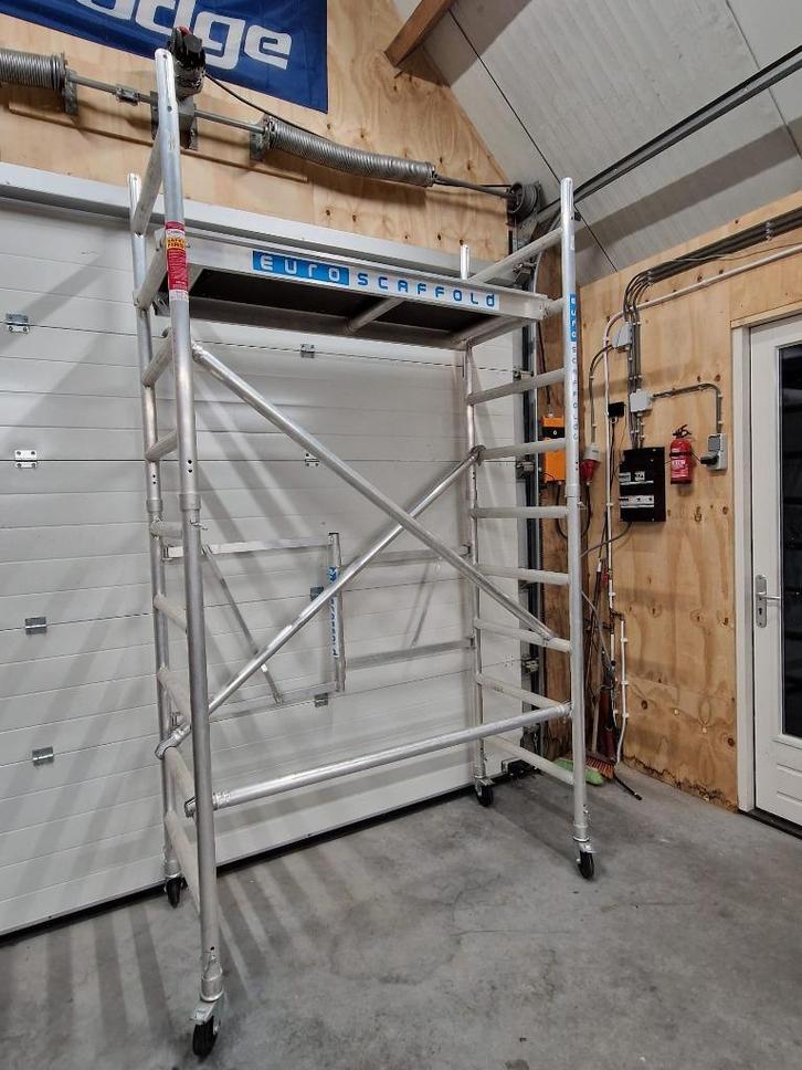 Kamersteiger te huur, Doe-het-zelf en Verbouw, Steigers, Gebruikt, Rolsteiger of Kamersteiger, 2 tot 5 meter, Ophalen