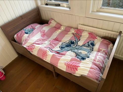 SUNDVIK Meegroeibed, bruin, 80 x 137-200 cm incl. matras, Huis en Inrichting, Slaapkamer | Bedden, Zo goed als nieuw, Eenpersoons