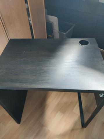 Zwart bureau