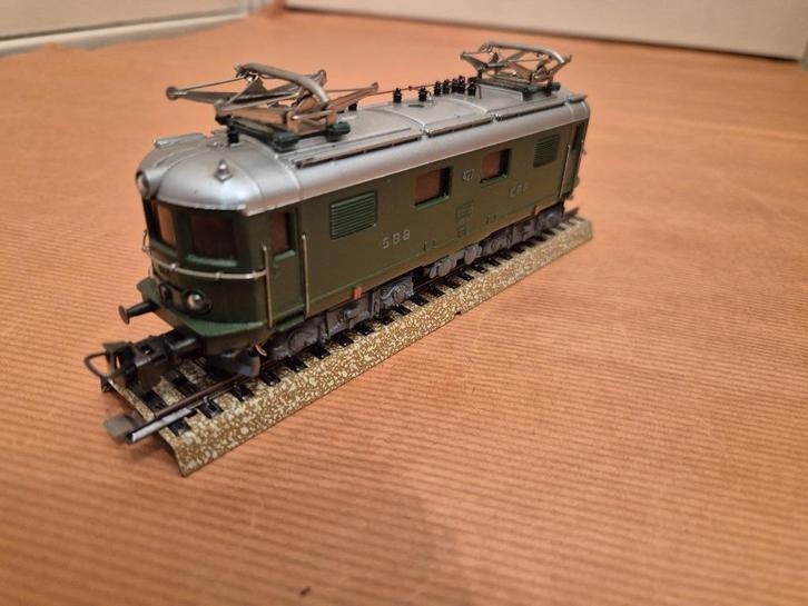 SBB, Zwitsers locomotief “427”, Märklin (HO), Hobby en Vrije tijd, Modeltreinen | H0, Zo goed als nieuw, Locomotief, Wisselstroom